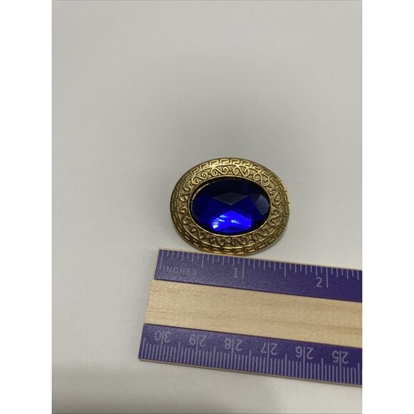 Beautiful Blue Stone Set In Gold Art deco Setting. - Picture 5 of 6